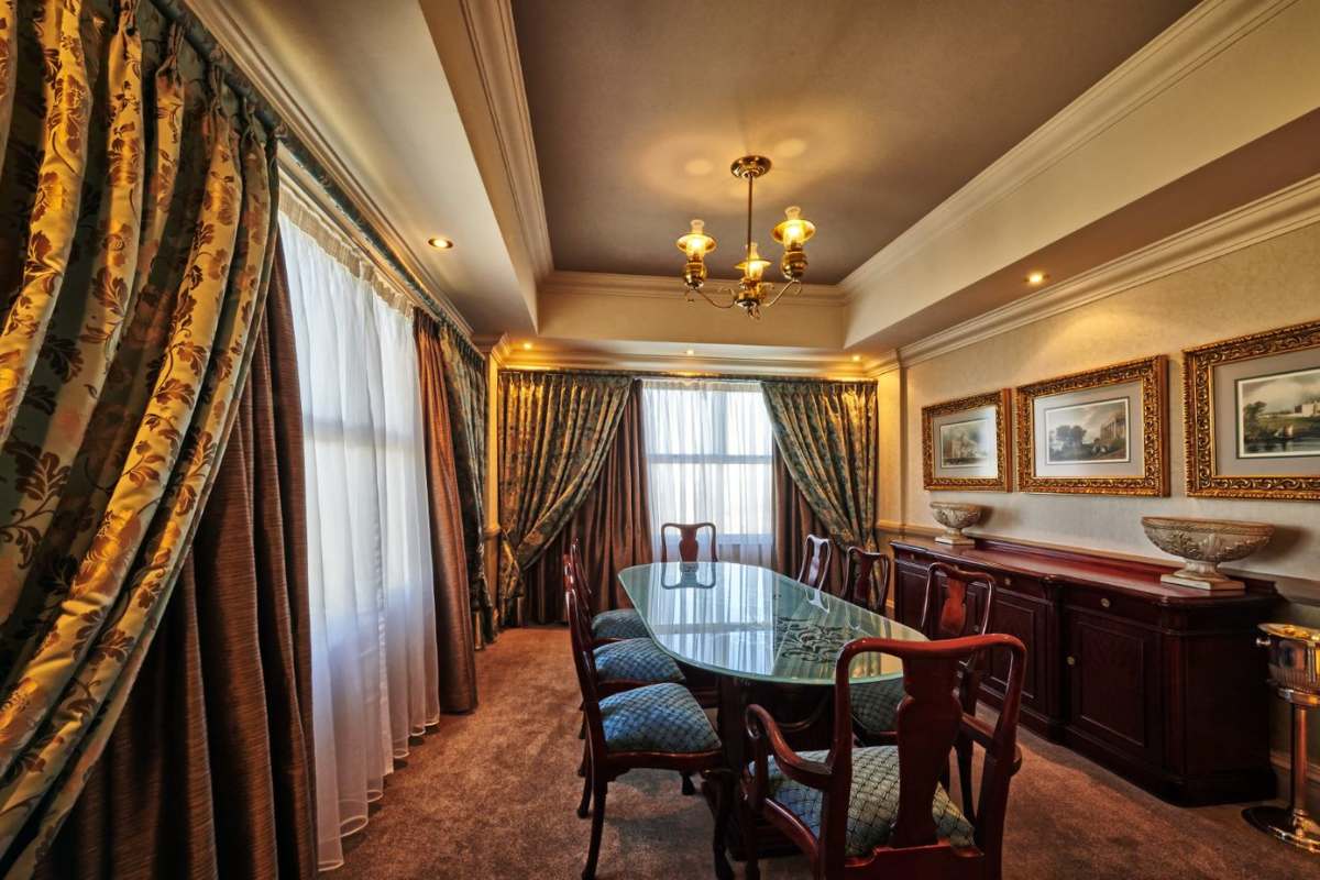Graceland Luxury Suite Dining Area